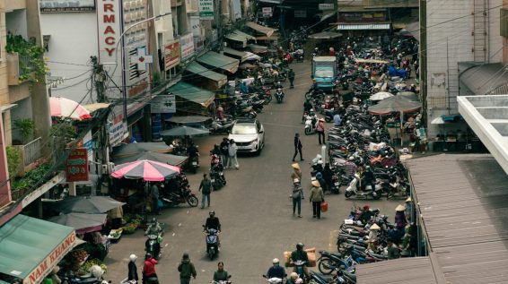 pexels-n-ng-khin-2153968496-32992532